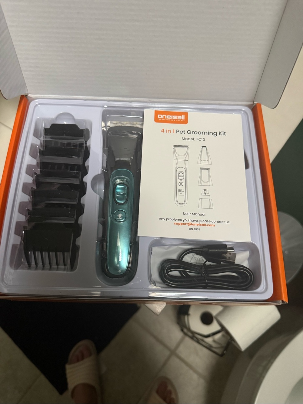 4-in-1 Pet Grooming Kit - NEVER USED